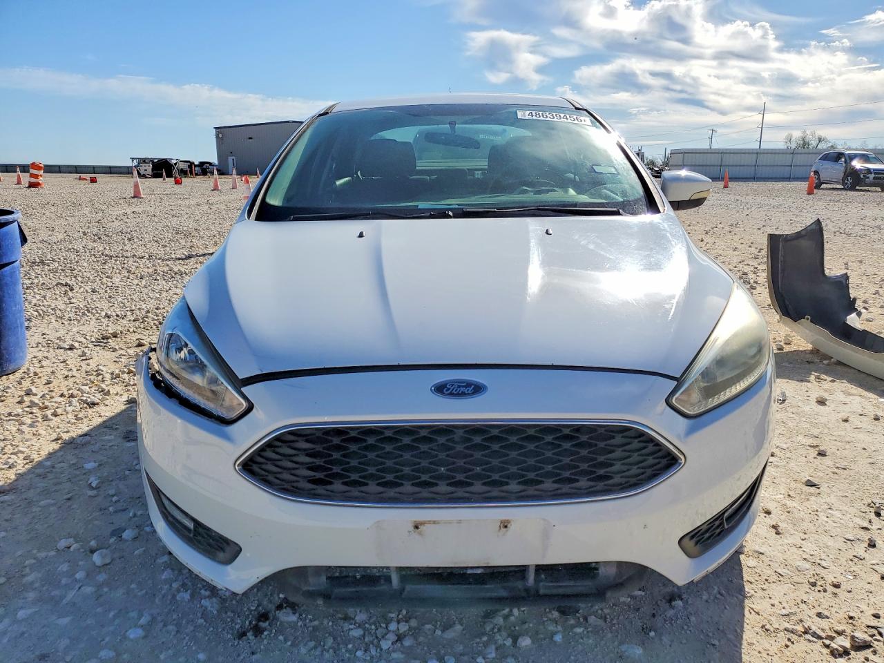 2015 FORD FOCUS SE photo 9