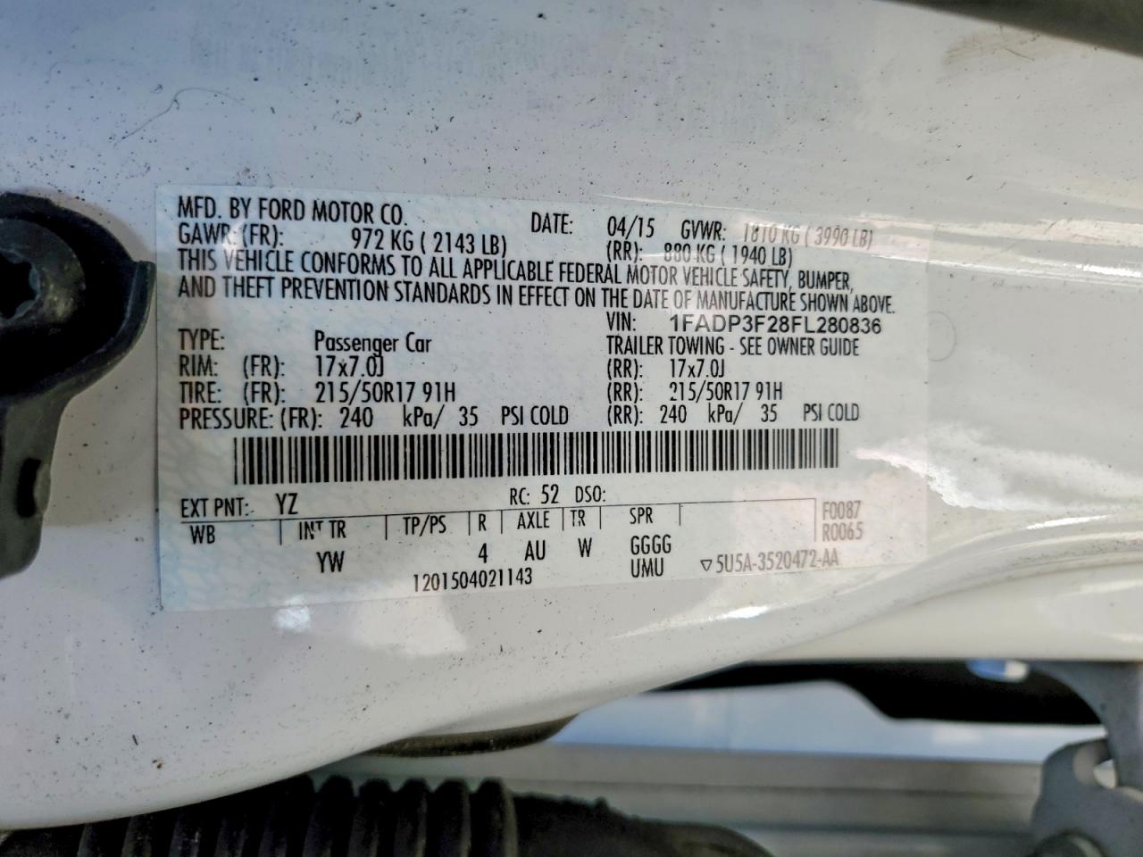 2015 FORD FOCUS SE photo 25