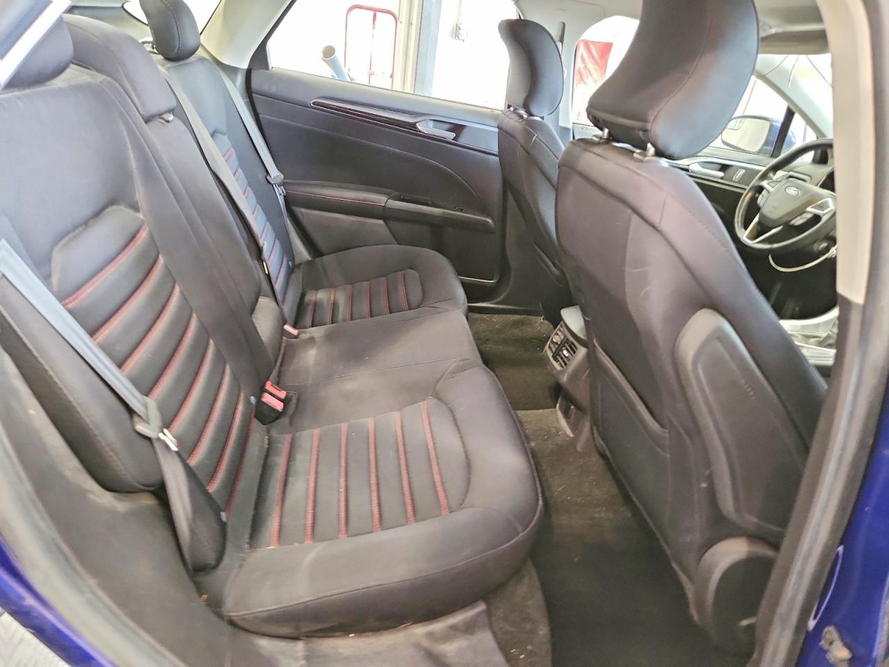 2015 FORD FUSION SE photo 10