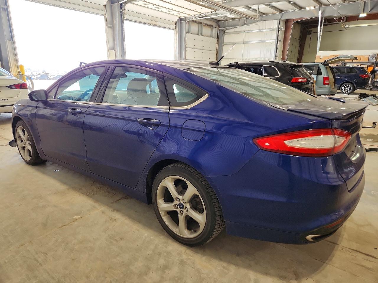 2015 FORD FUSION SE photo 2