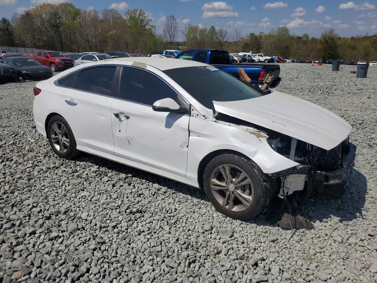 2018 HYUNDAI SONATA SEL photo 7