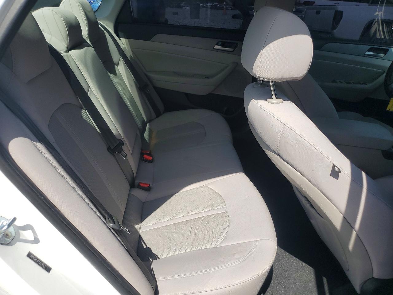 2018 HYUNDAI SONATA SEL photo 19