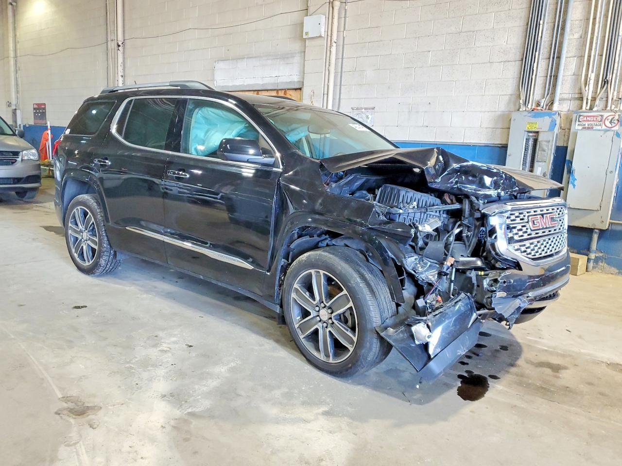 2019 GMC ACADIA DENALI photo 4