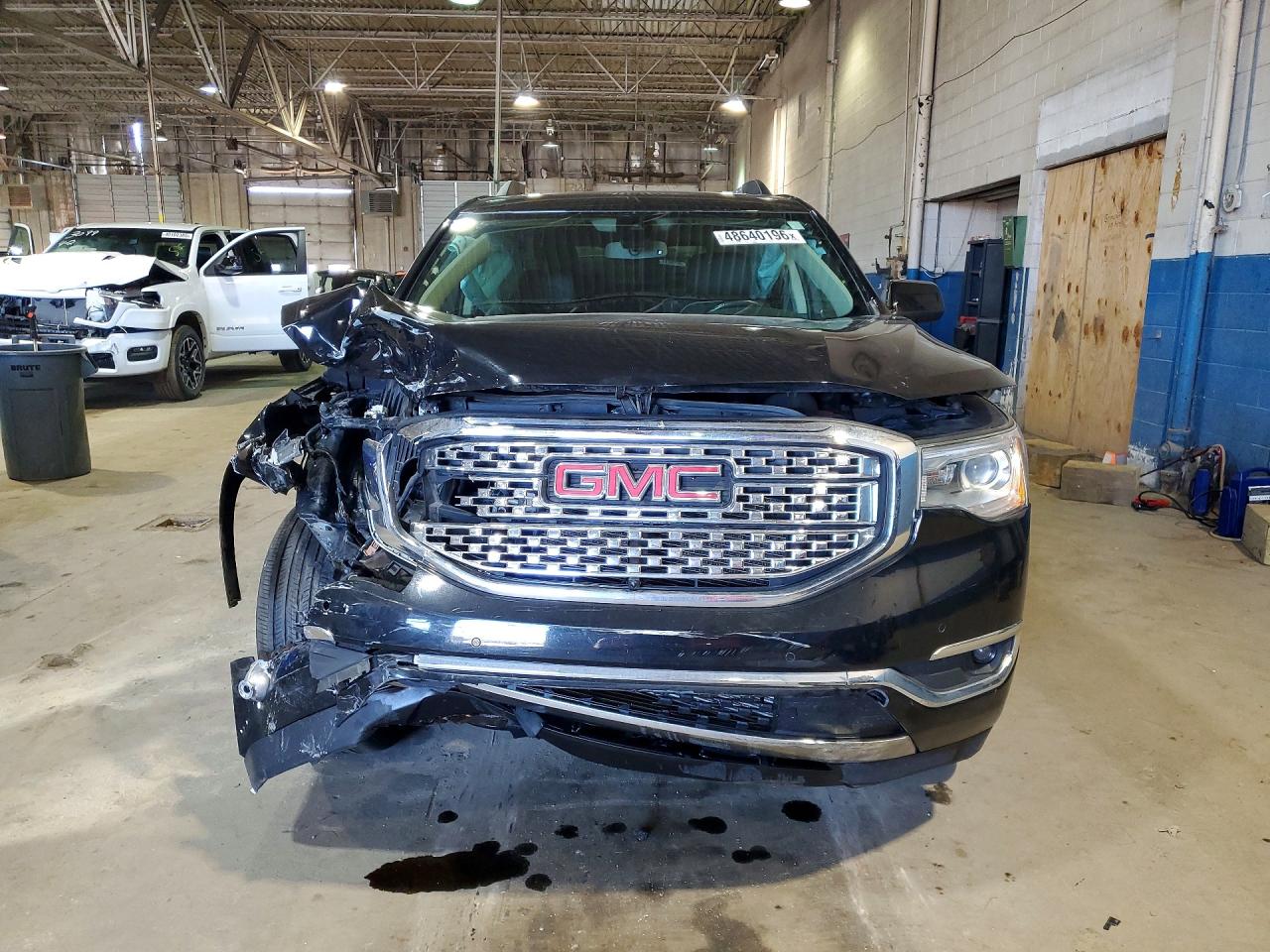 2019 GMC ACADIA DENALI photo 5