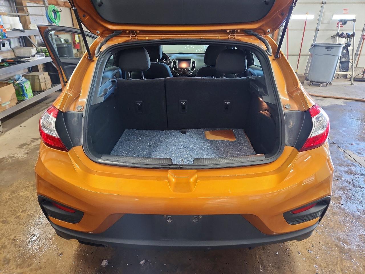 2017 CHEVROLET CRUZE LT photo 16
