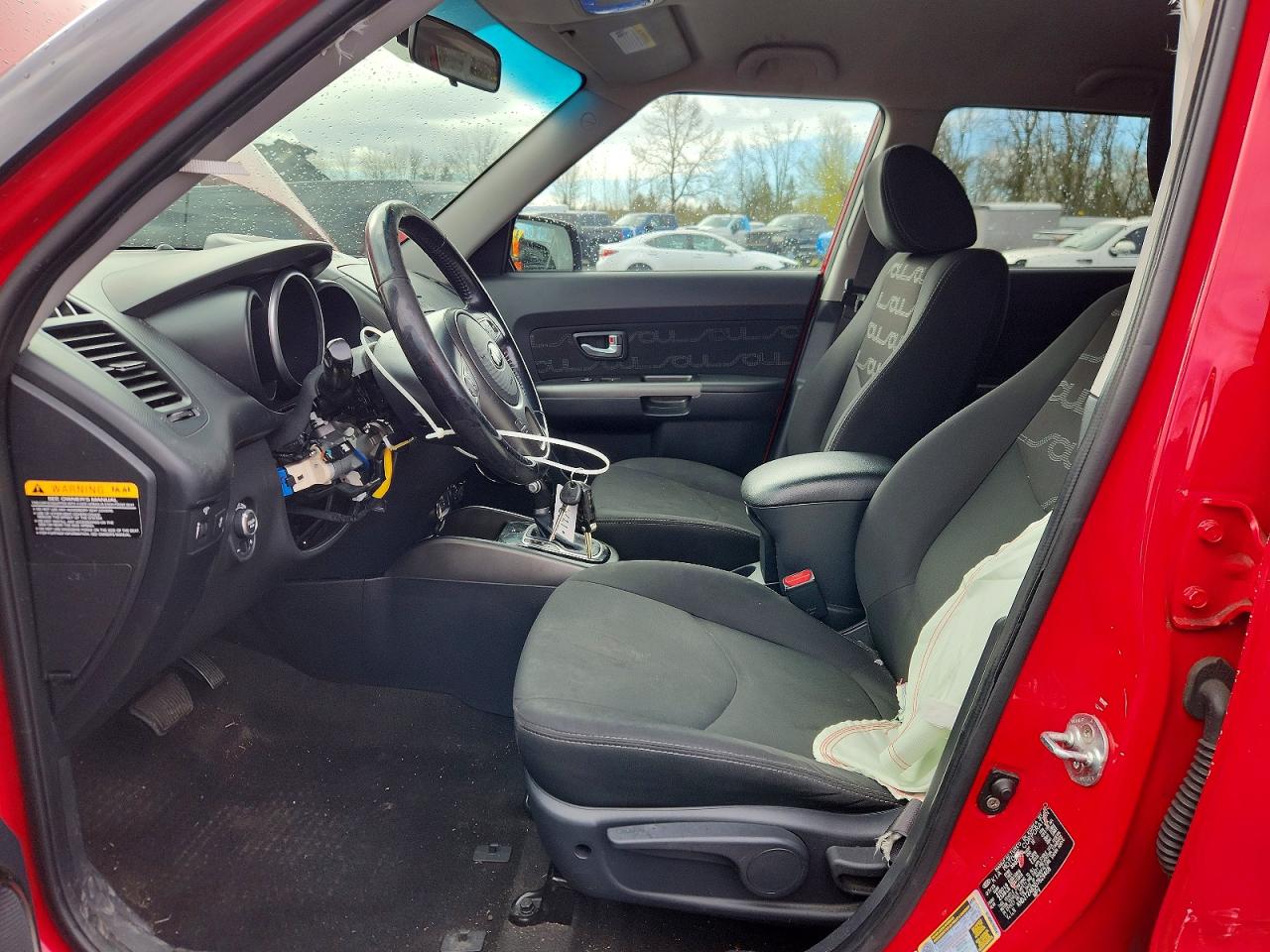 2013 KIA SOUL + photo 13