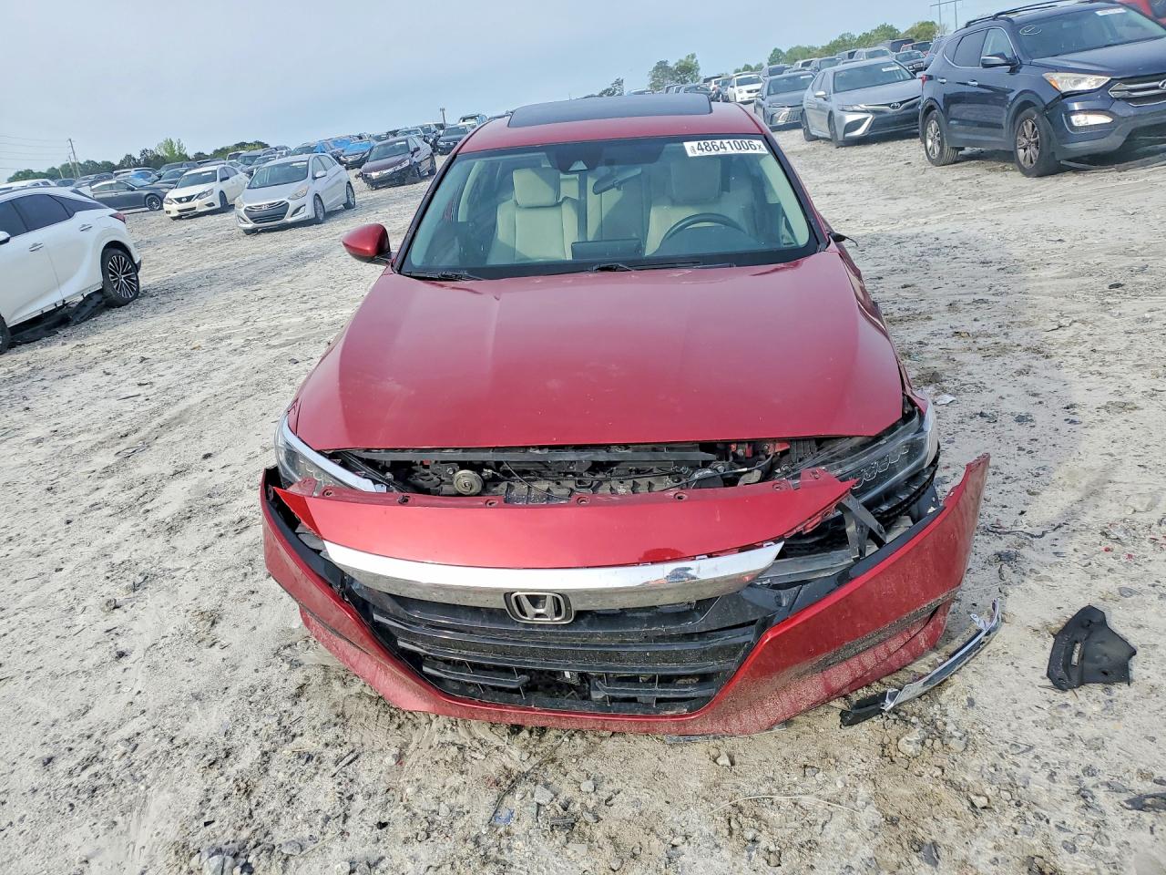 2018 HONDA ACCORD EX photo 5