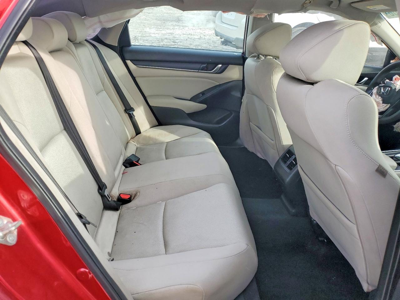 2018 HONDA ACCORD EX photo 10