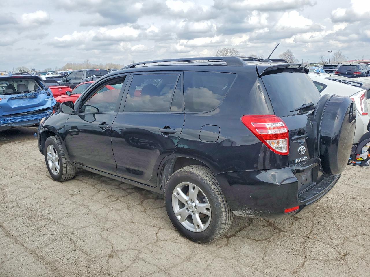 2012 TOYOTA RAV4 BASE photo 3