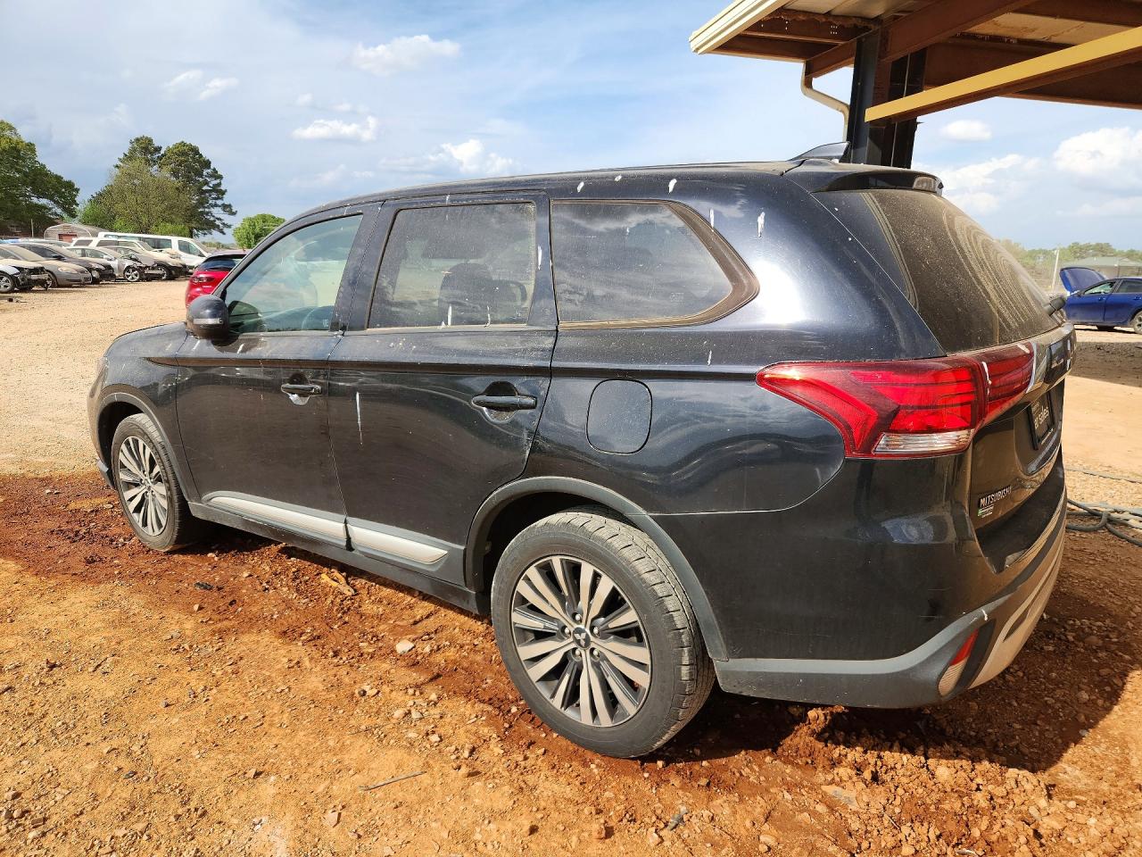2019 MITSUBISHI OUTLANDER SE photo 4