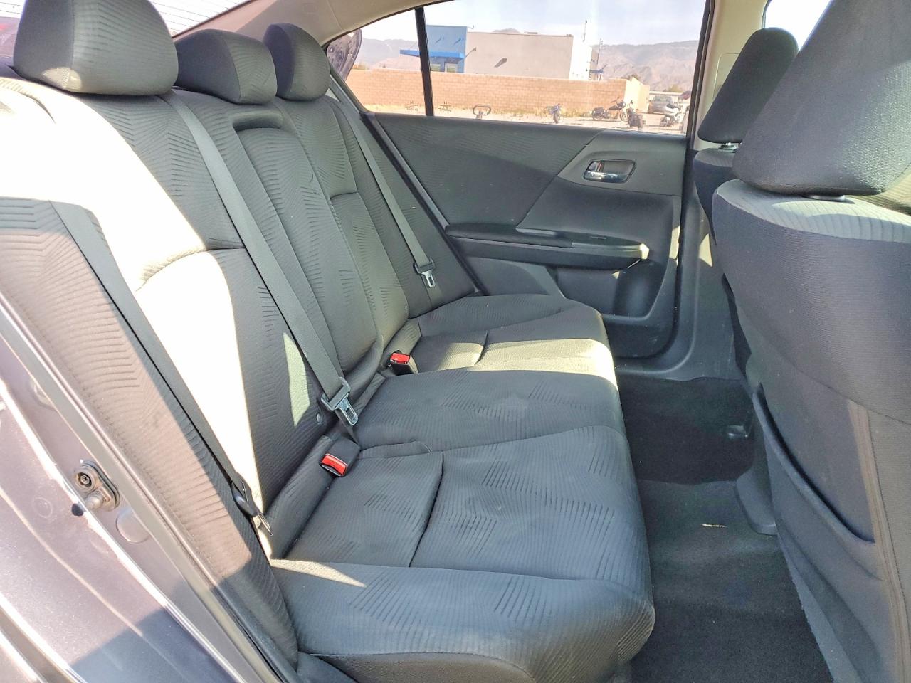 2015 HONDA ACCORD LX photo 28