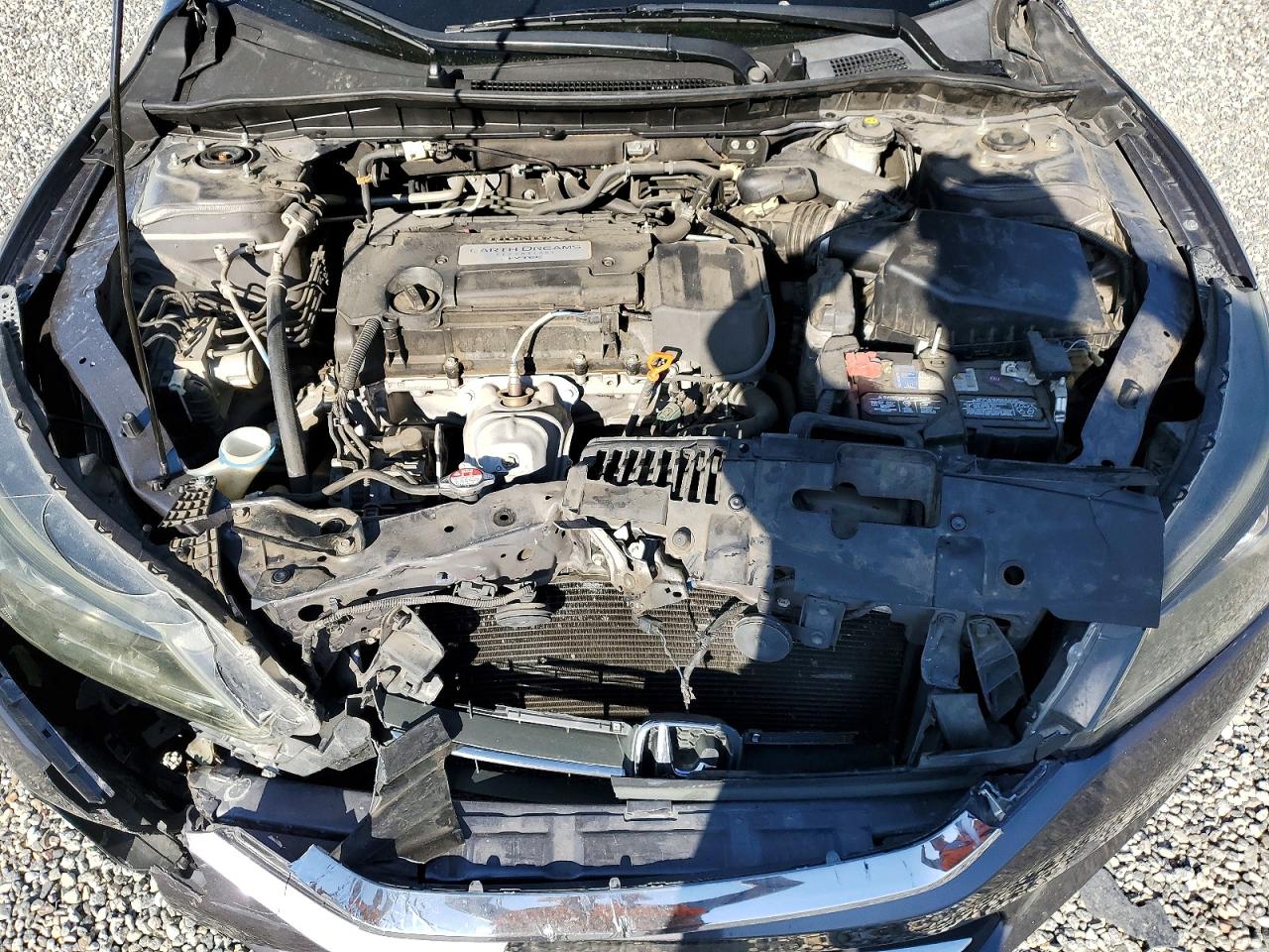 2015 HONDA ACCORD LX photo 31