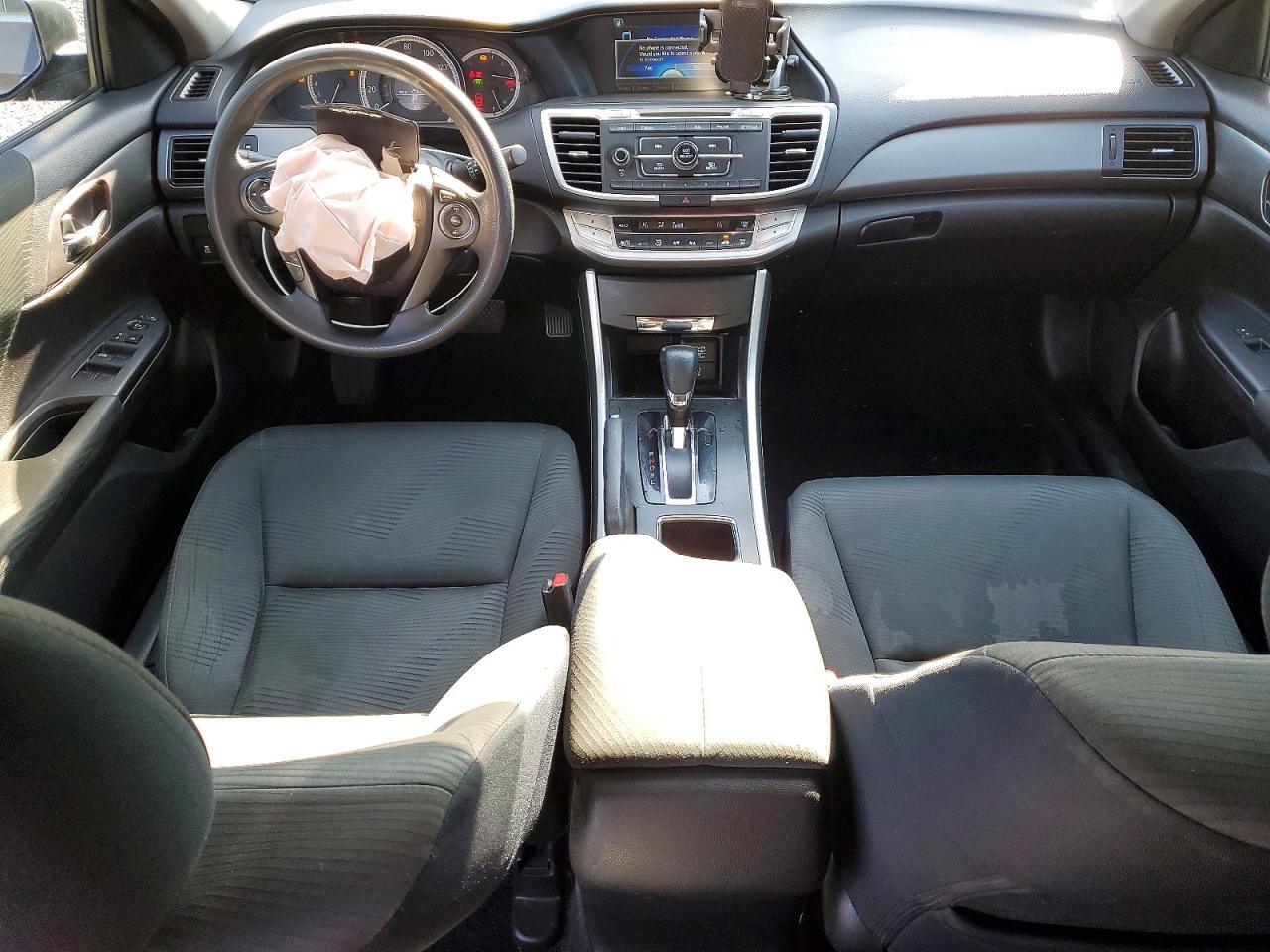 2015 HONDA ACCORD LX photo 22