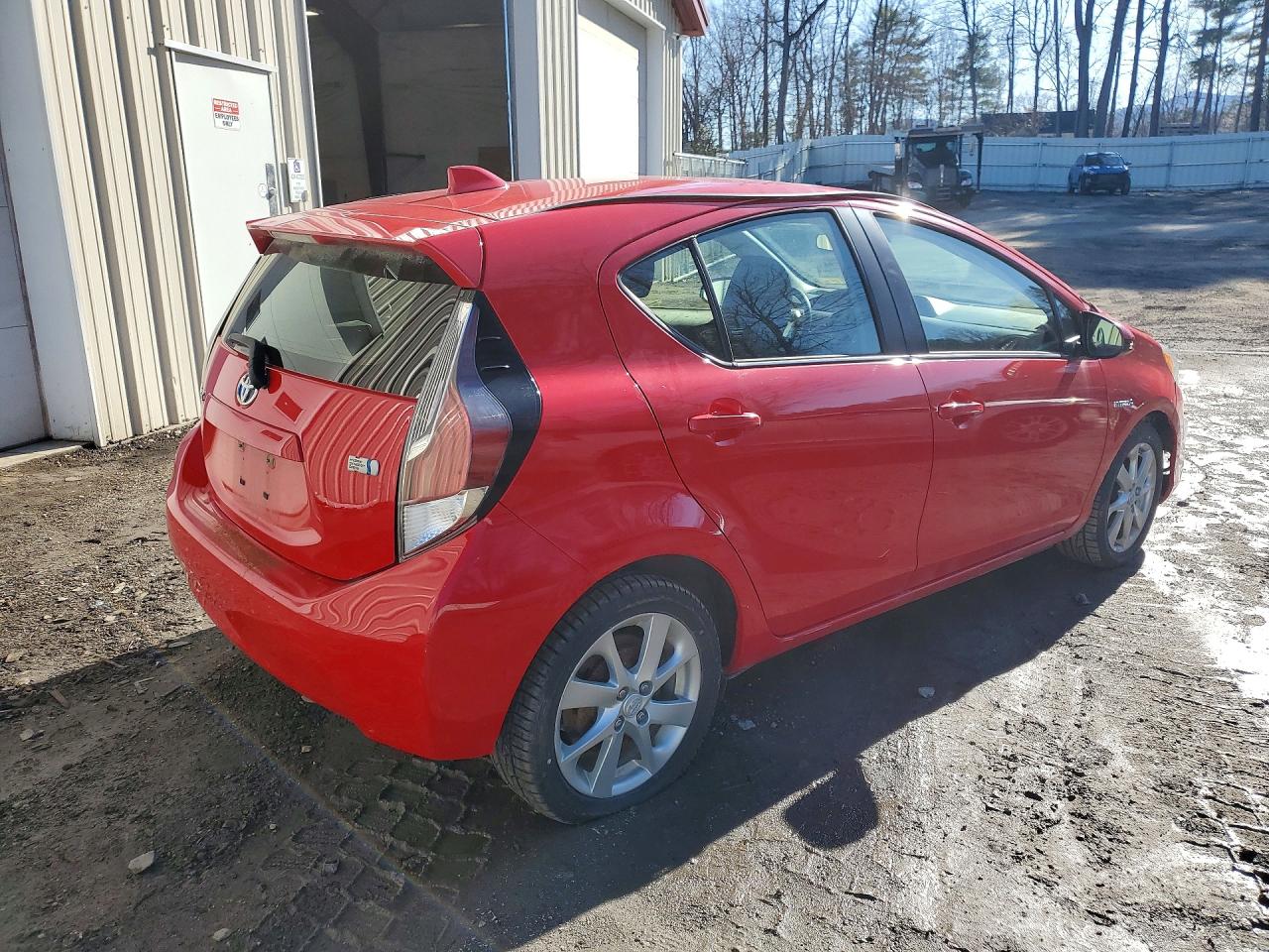 2016 TOYOTA PRIUS C FOUR photo 7