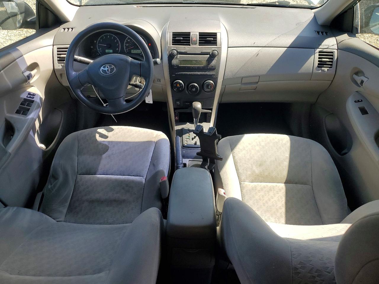 2009 TOYOTA COROLLA LE photo 15