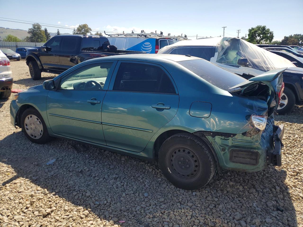 2009 TOYOTA COROLLA LE photo 3
