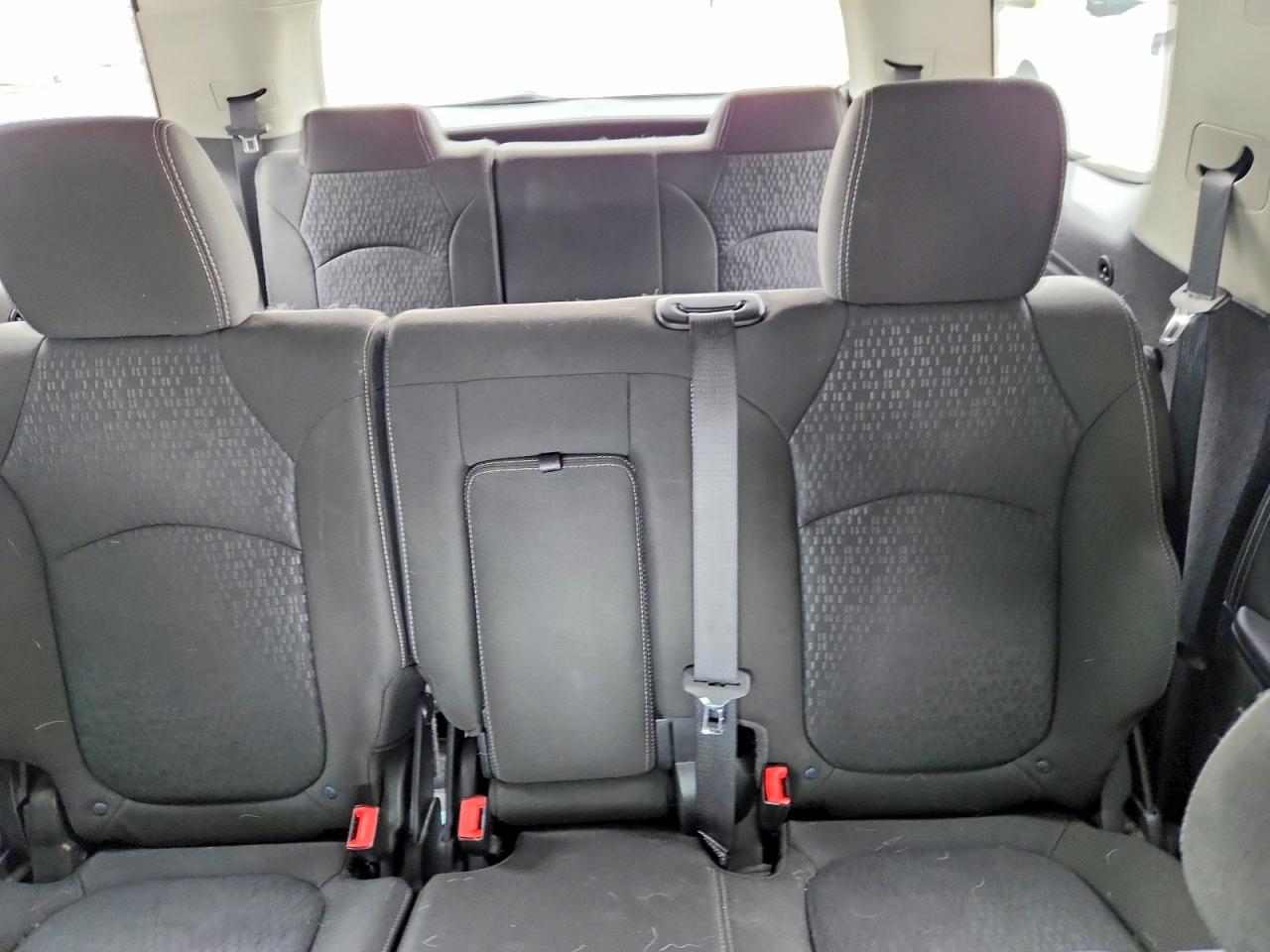 2016 GMC ACADIA SLE photo 10
