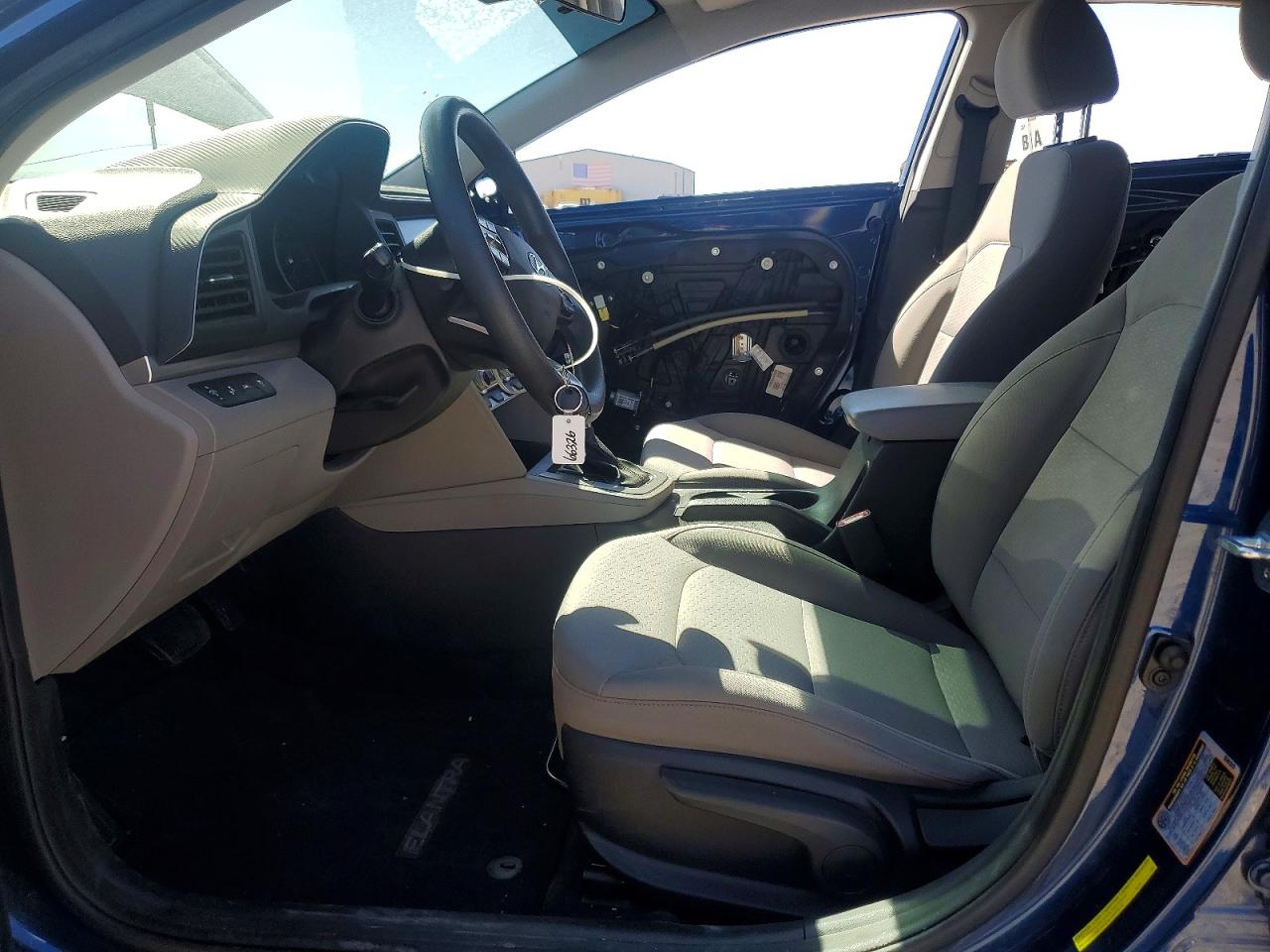 2020 HYUNDAI ELANTRA SEL photo 19