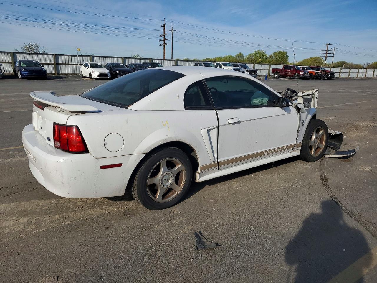 2004 FORD MUSTANG photo 5