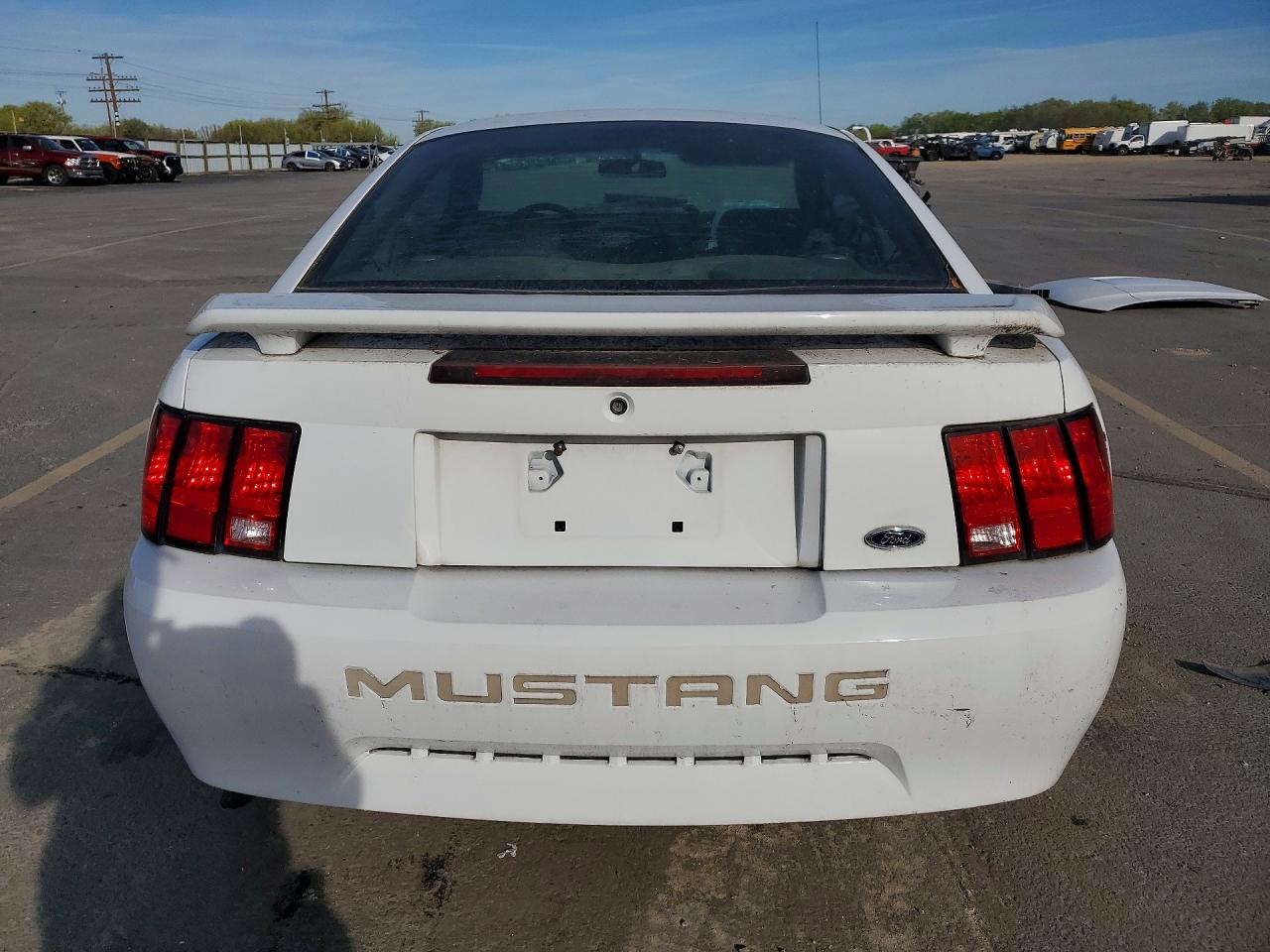 2004 FORD MUSTANG photo 11