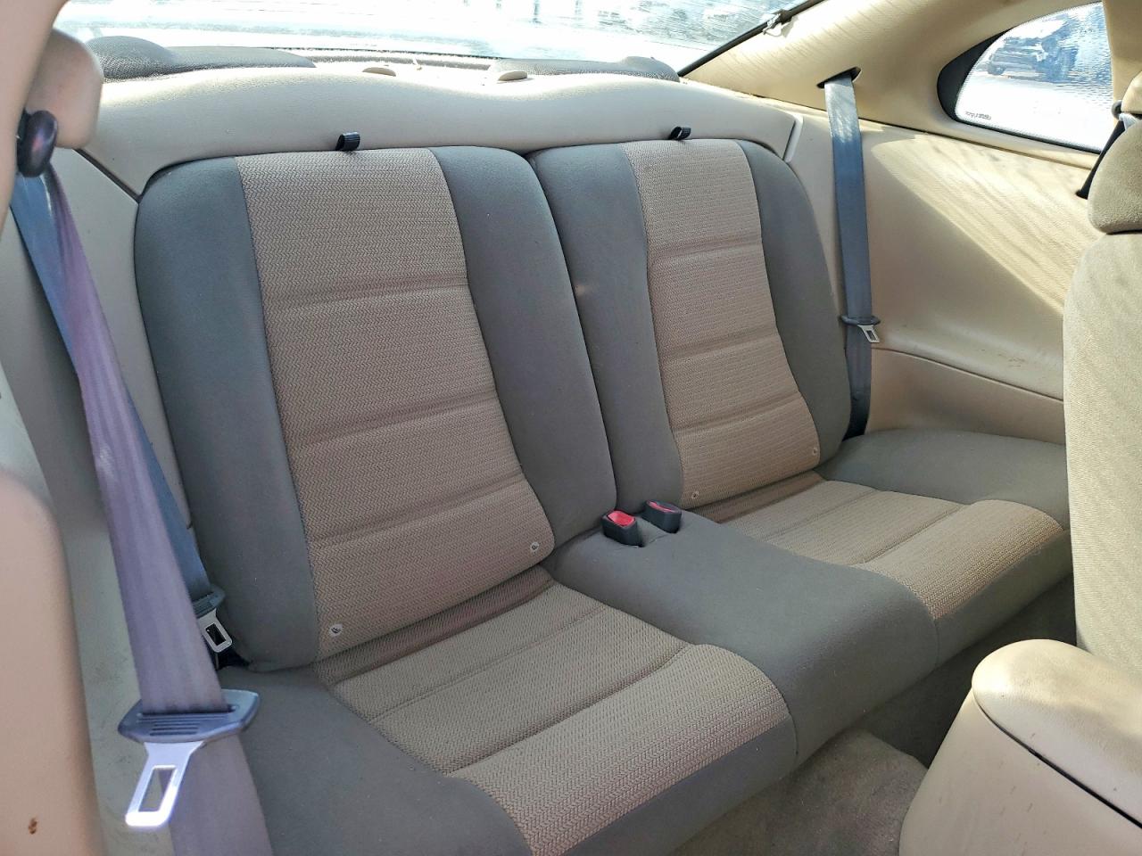 2004 FORD MUSTANG photo 19