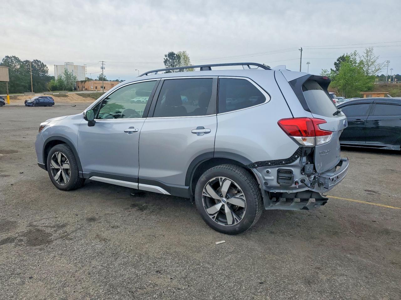 2020 SUBARU FORESTER TOURING photo 3