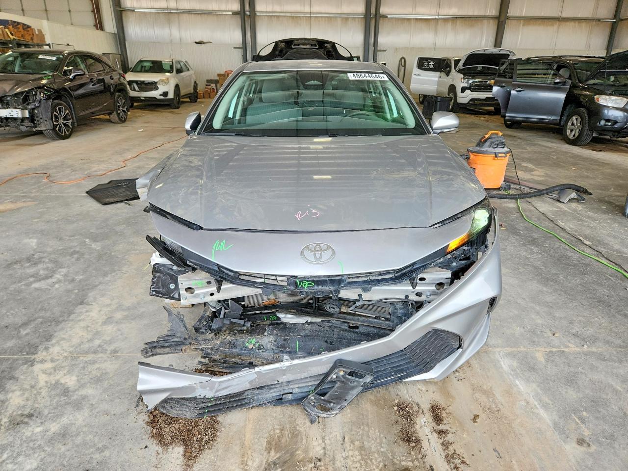 2025 TOYOTA CAMRY LE photo 9