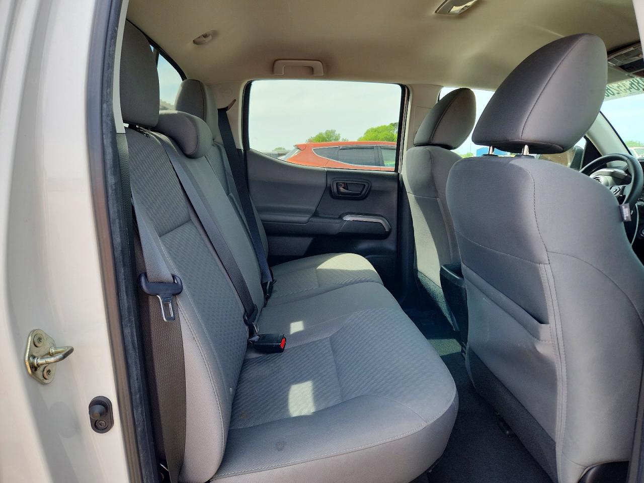 2022 TOYOTA TACOMA SR5 V6 photo 19
