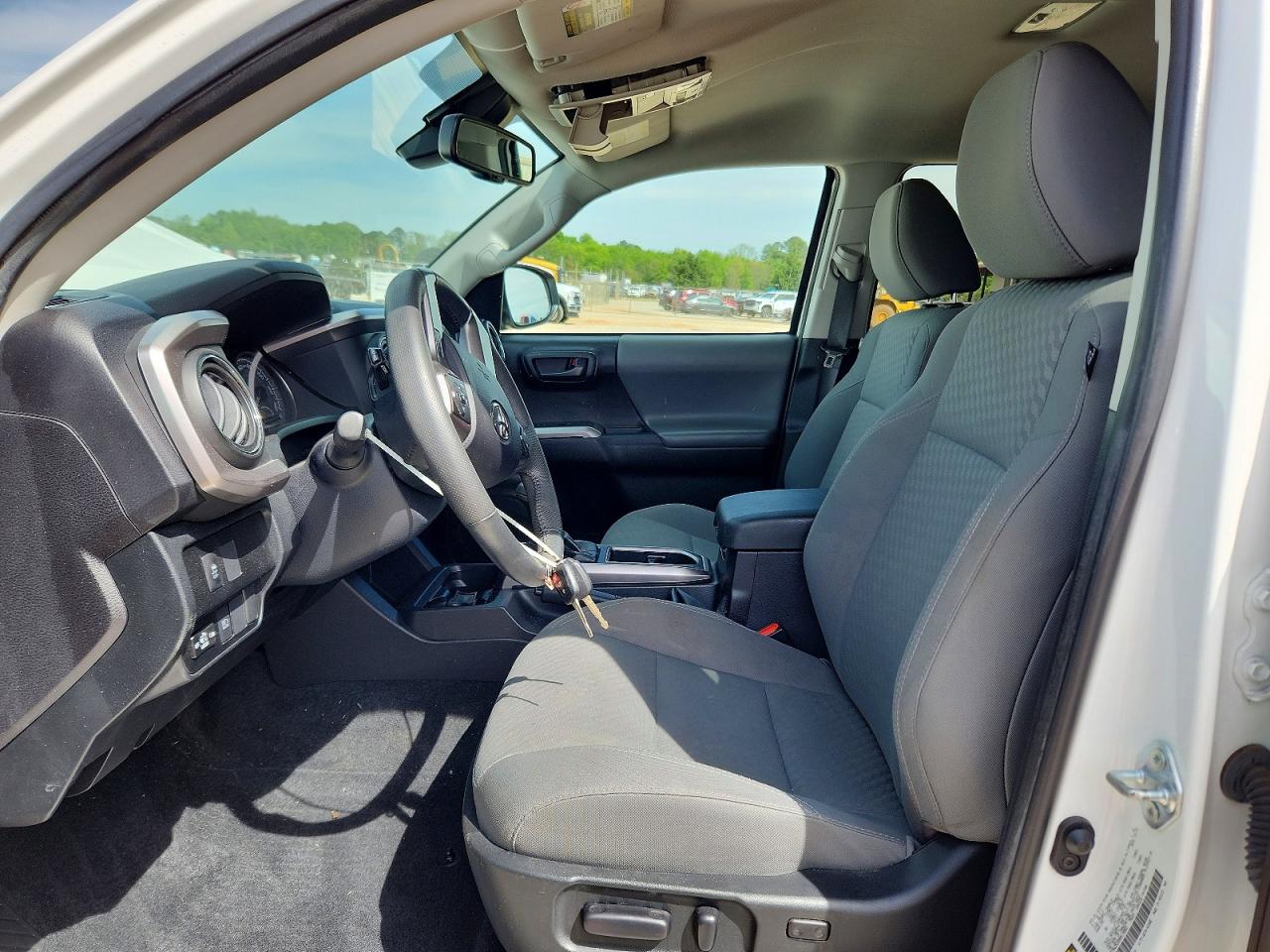 2022 TOYOTA TACOMA SR5 V6 photo 13