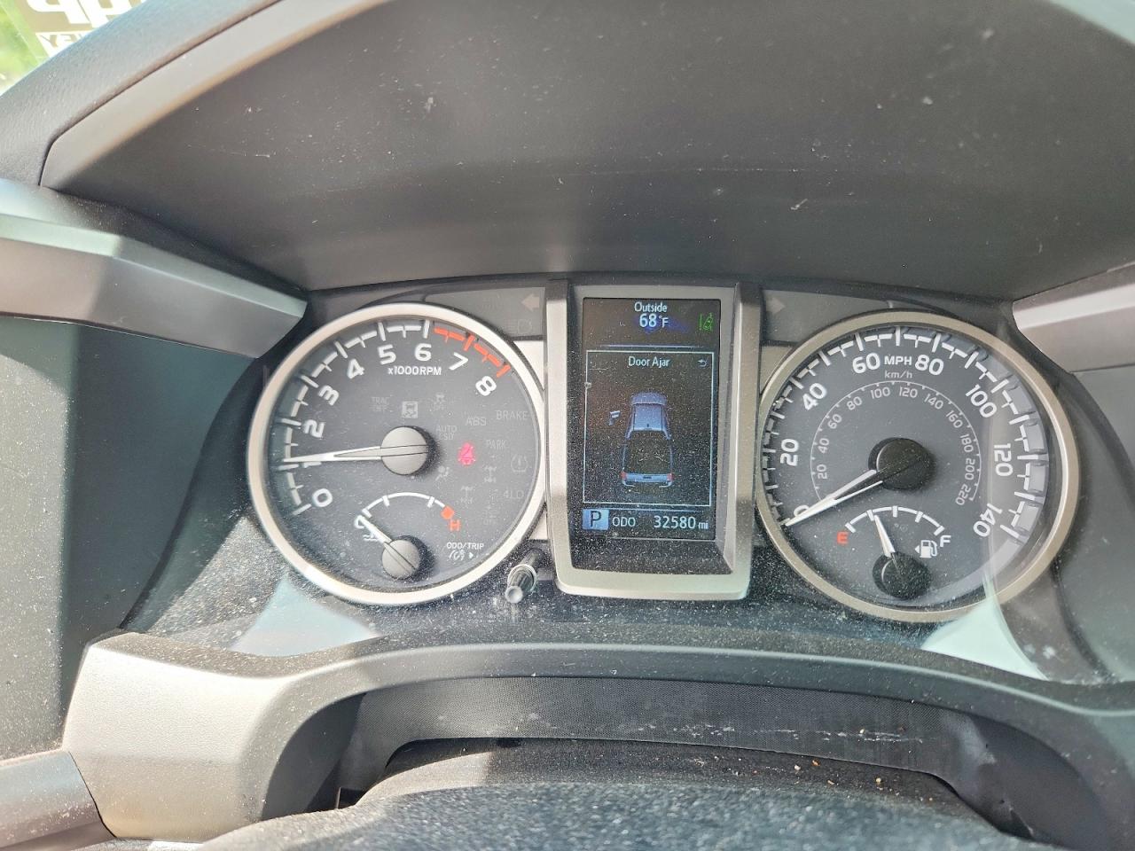 2022 TOYOTA TACOMA SR5 V6 photo 17