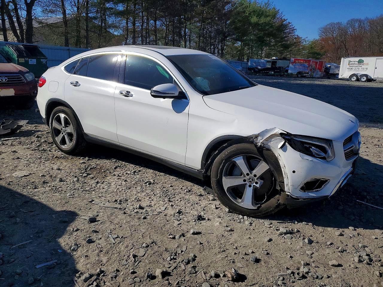 2018 MERCEDES-BENZ GLC COUPE 300 4MATIC photo 4