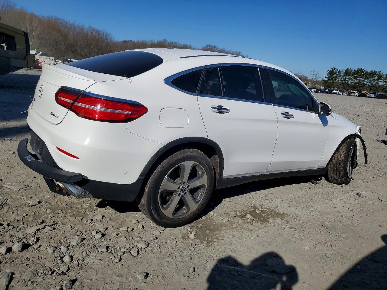 2018 MERCEDES-BENZ GLC COUPE 300 4MATIC photo 3