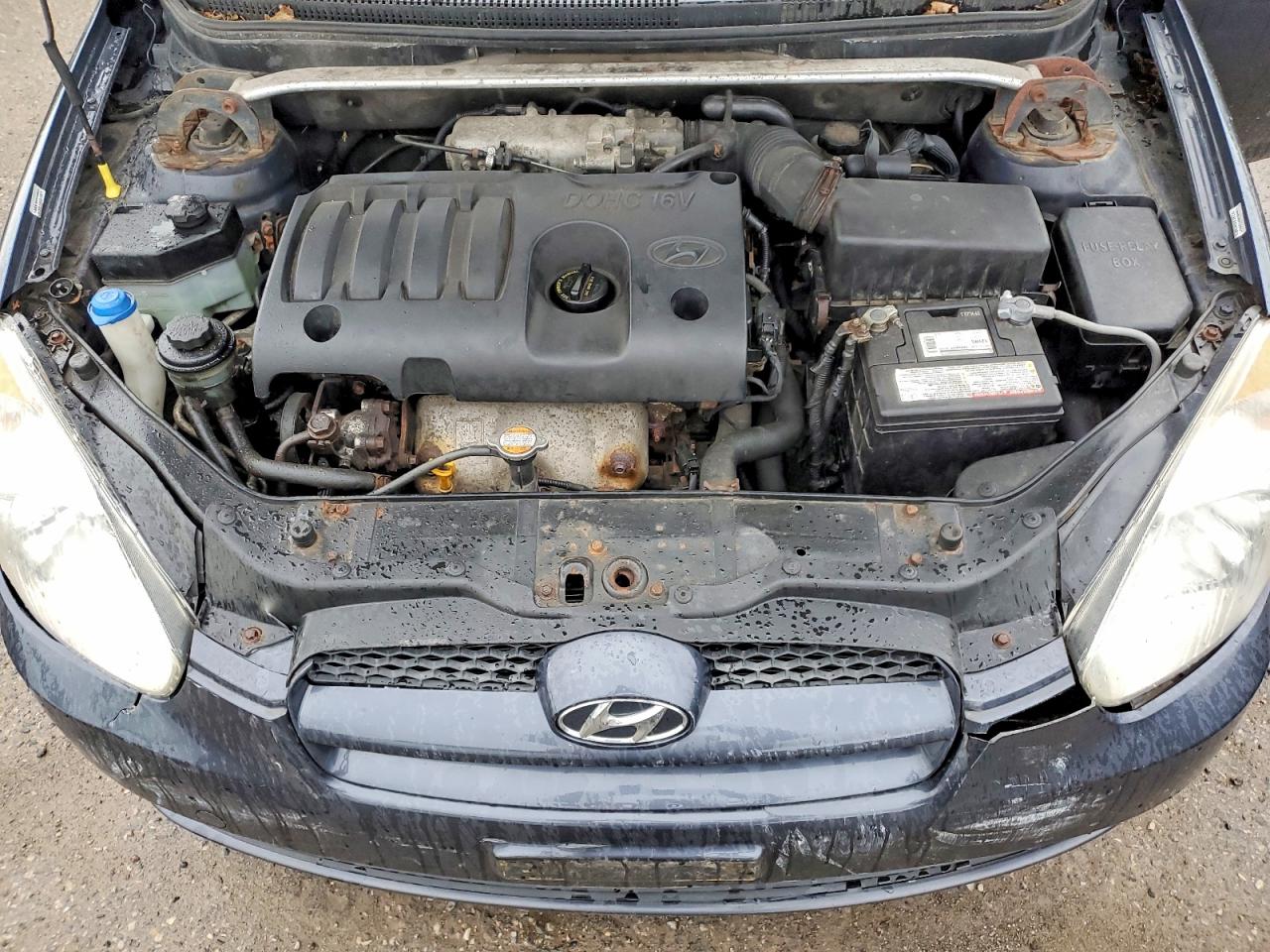 2009 HYUNDAI ACCENT SE photo 21