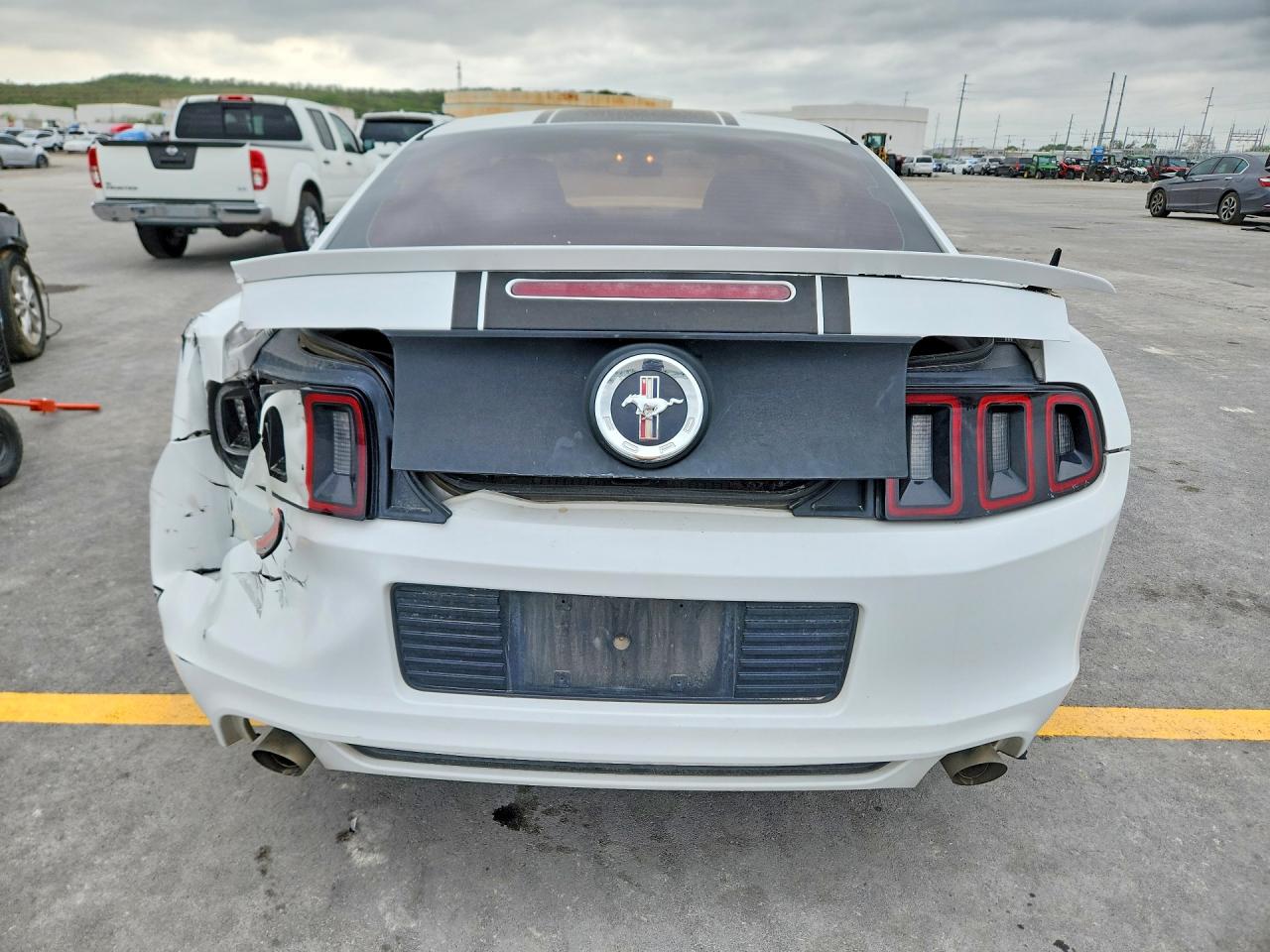 2014 FORD MUSTANG photo 16