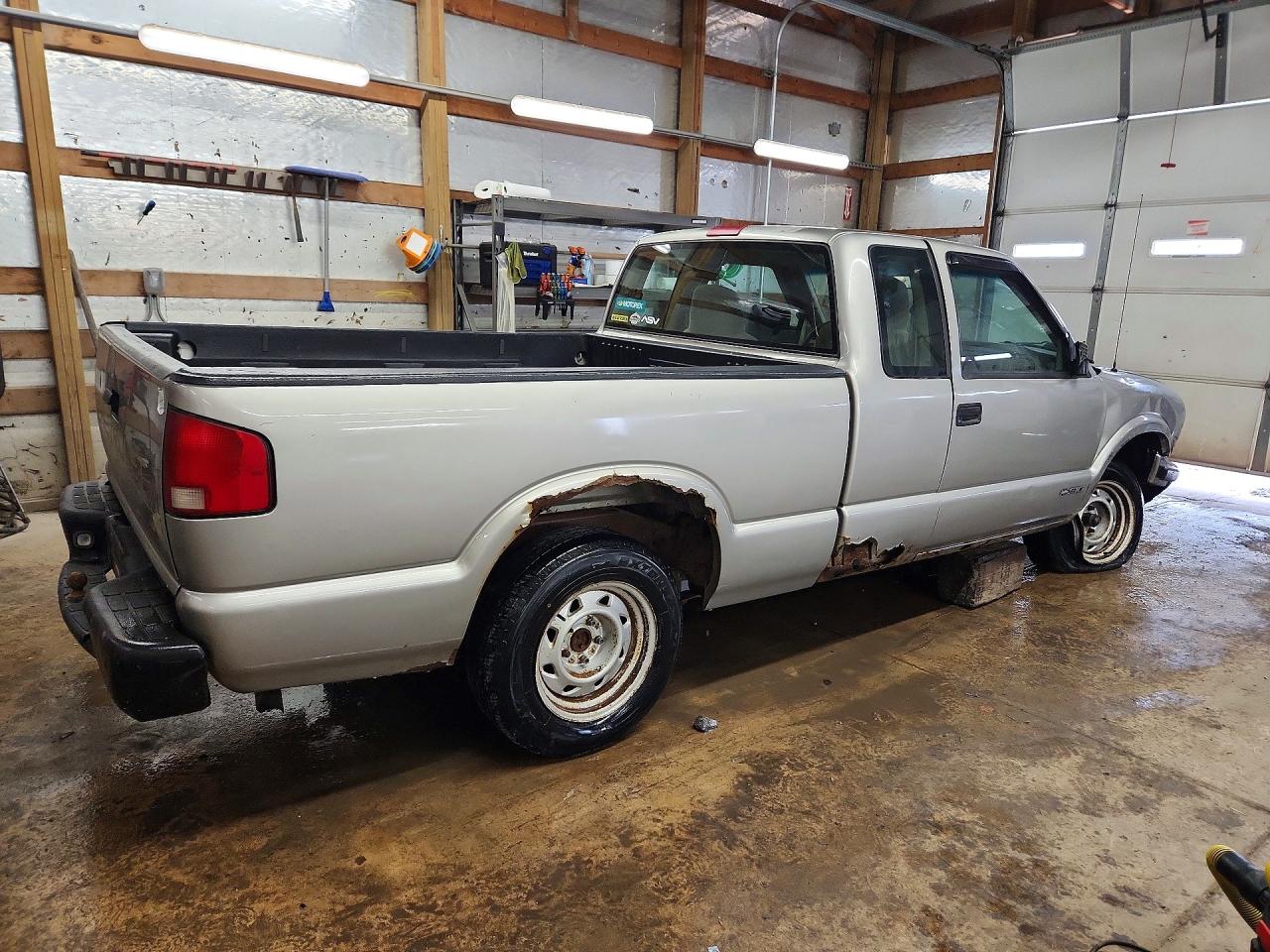 2001 CHEVROLET S TRUCK S10 photo 5