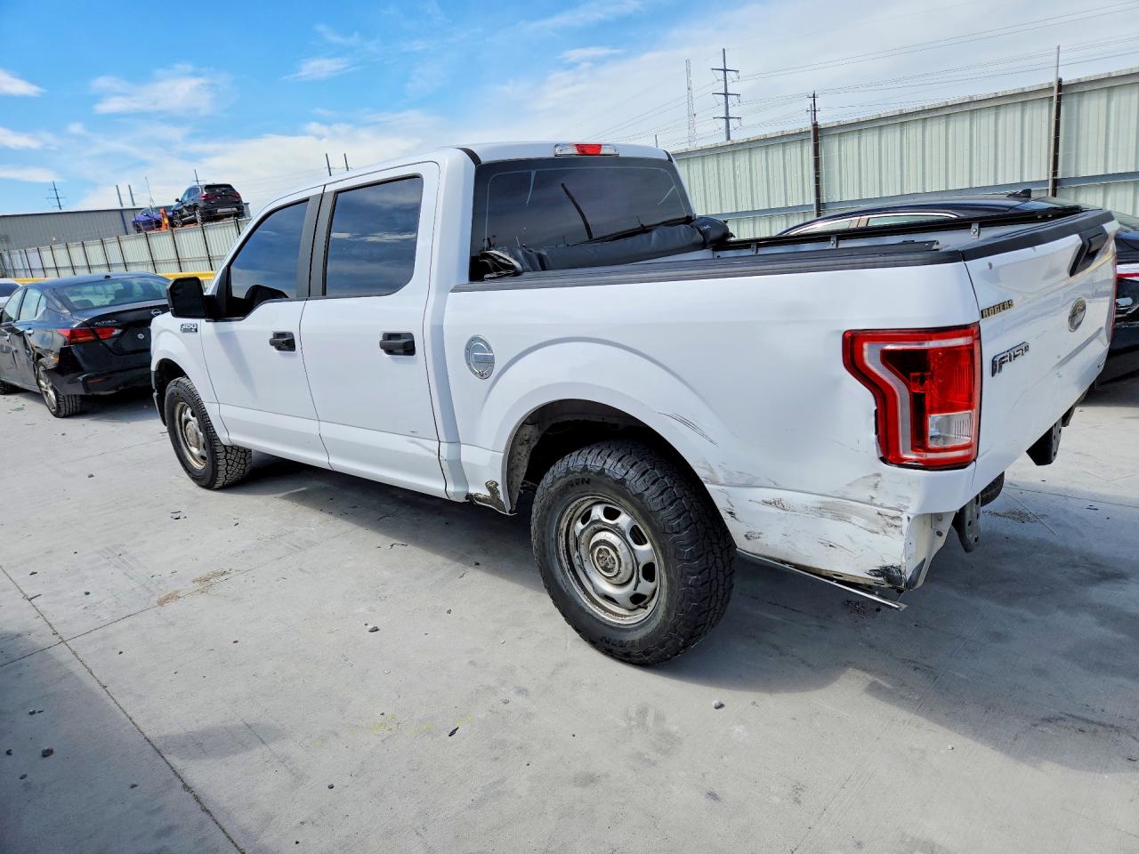 2015 FORD F150 SUPERCREW photo 3