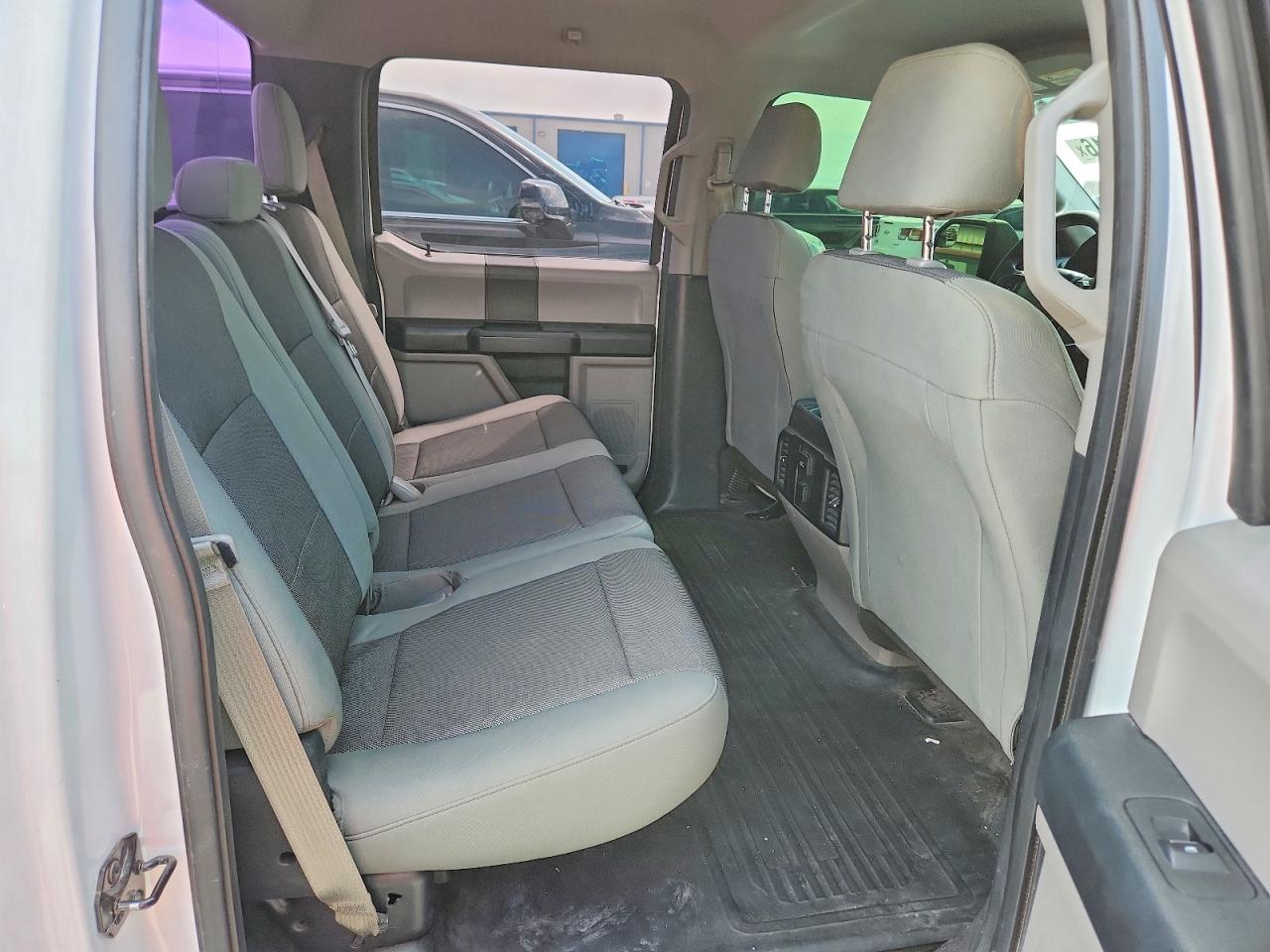 2015 FORD F150 SUPERCREW photo 19