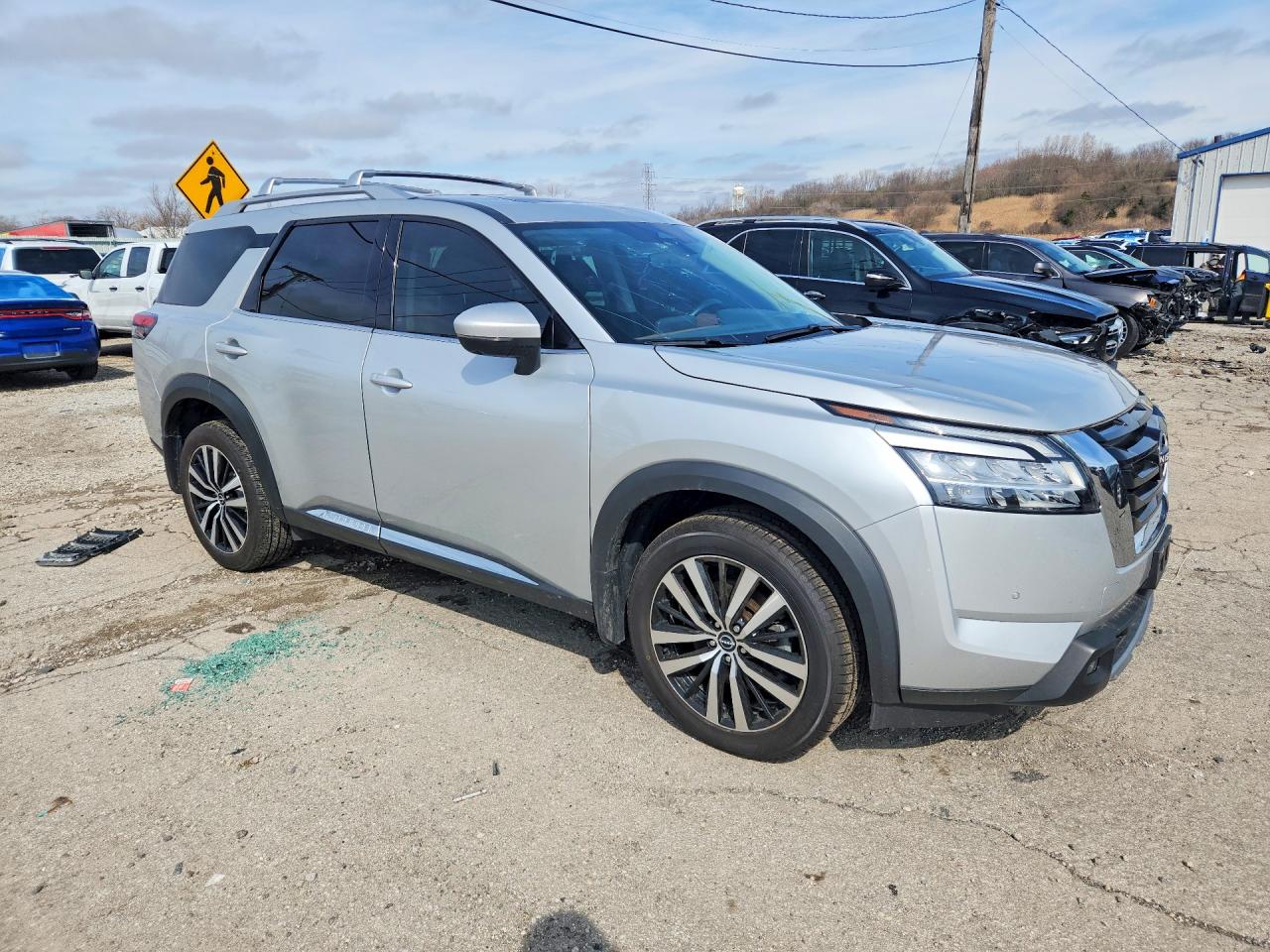 2023 NISSAN PATHFINDER PLATINUM photo 7
