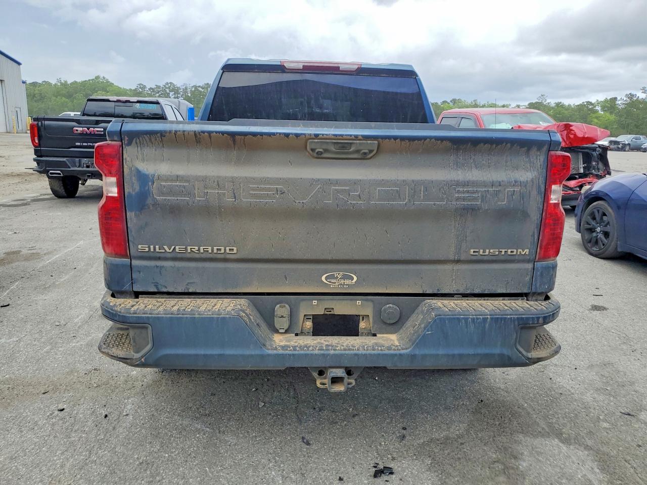 2024 CHEVROLET SILVERADO K1500 CUSTOM photo 11