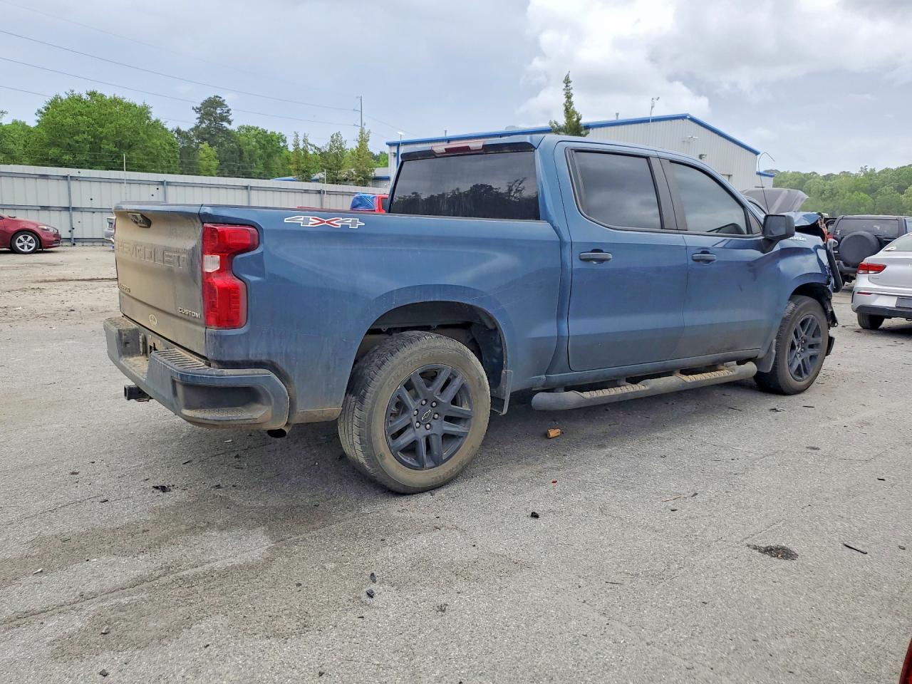 2024 CHEVROLET SILVERADO K1500 CUSTOM photo 5