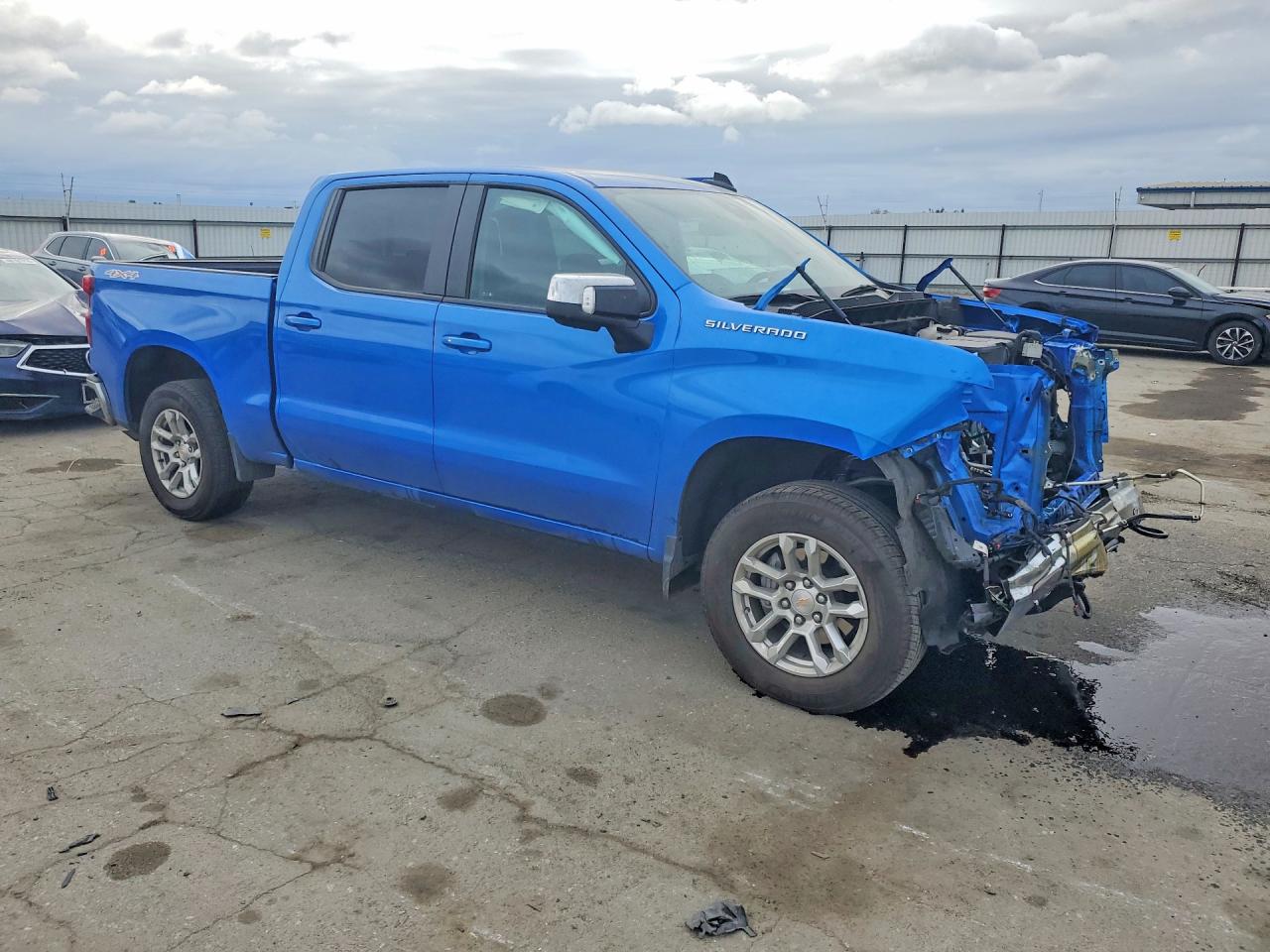 2025 CHEVROLET SILVERADO K1500 LT photo 4