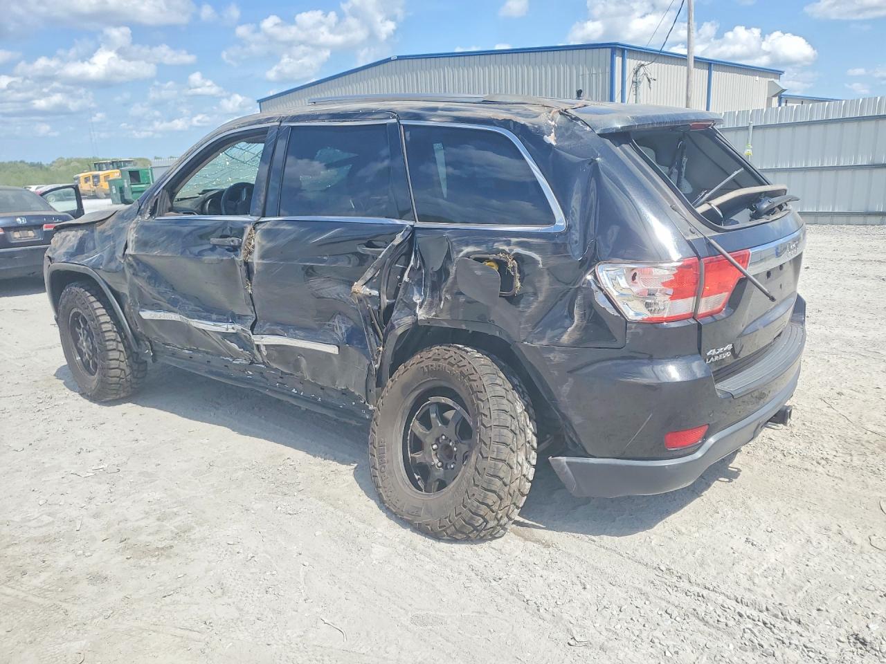 2012 JEEP GRAND CHEROKEE LAREDO photo 4