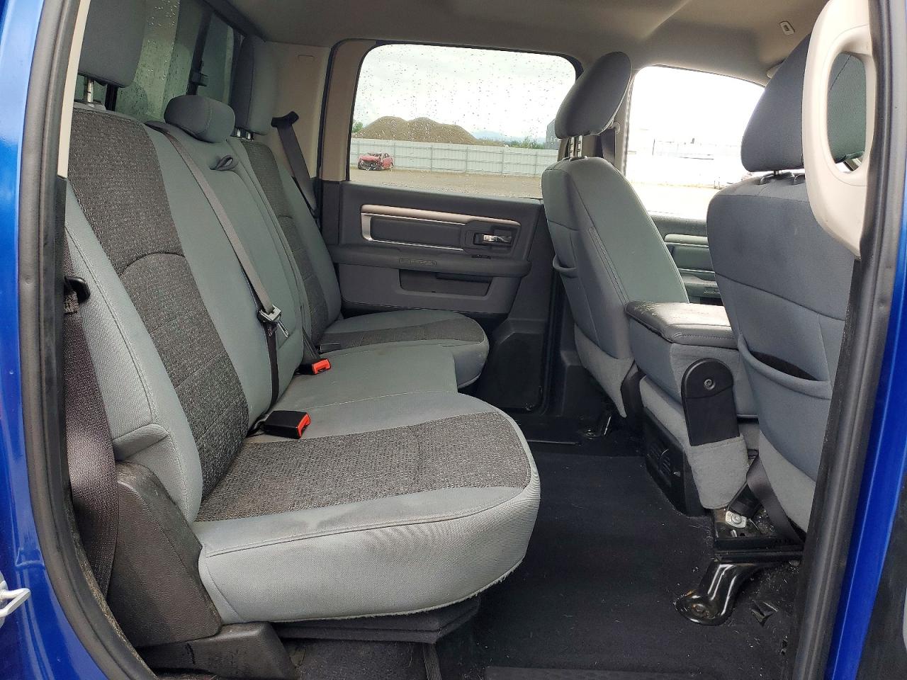 2019 RAM 1500 CLASSIC SLT photo 19