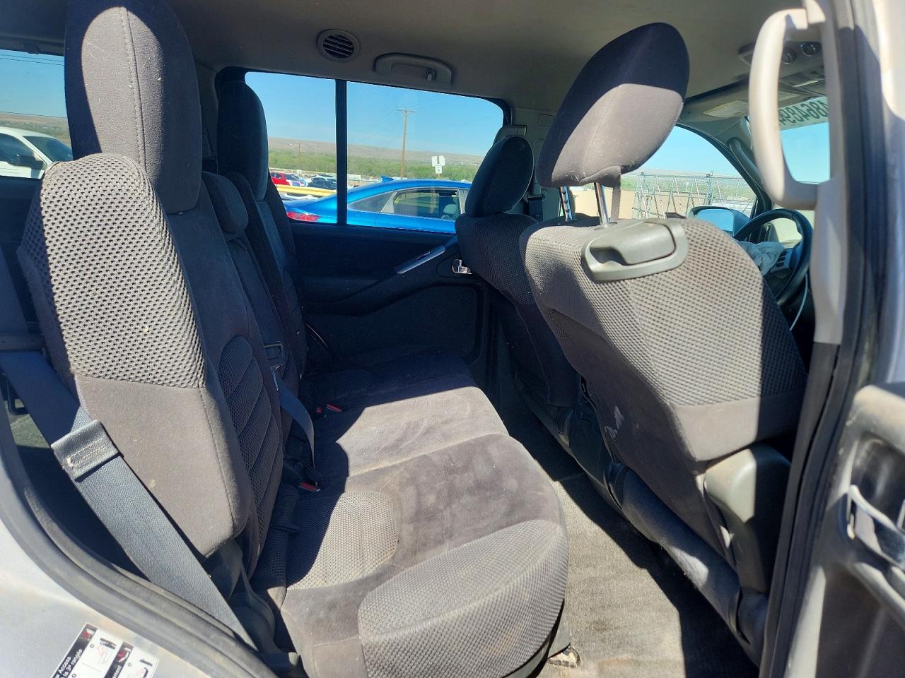 2012 NISSAN PATHFINDER S photo 19