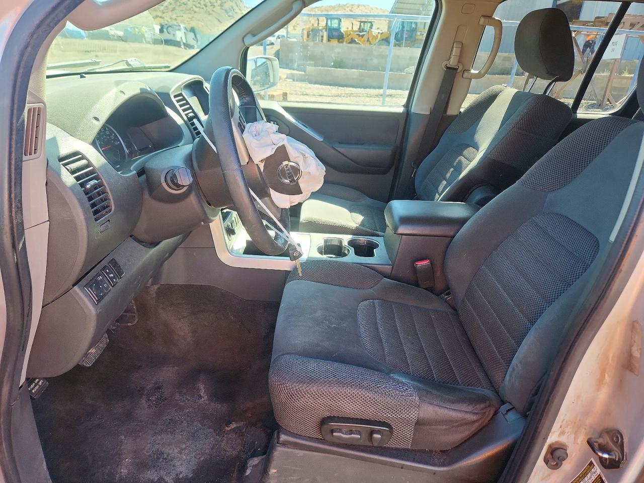 2012 NISSAN PATHFINDER S photo 13
