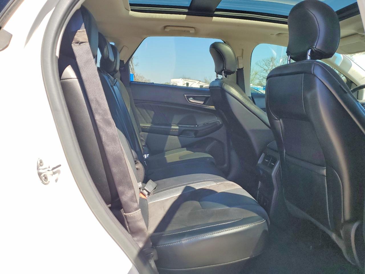 2015 FORD EDGE SPORT photo 31