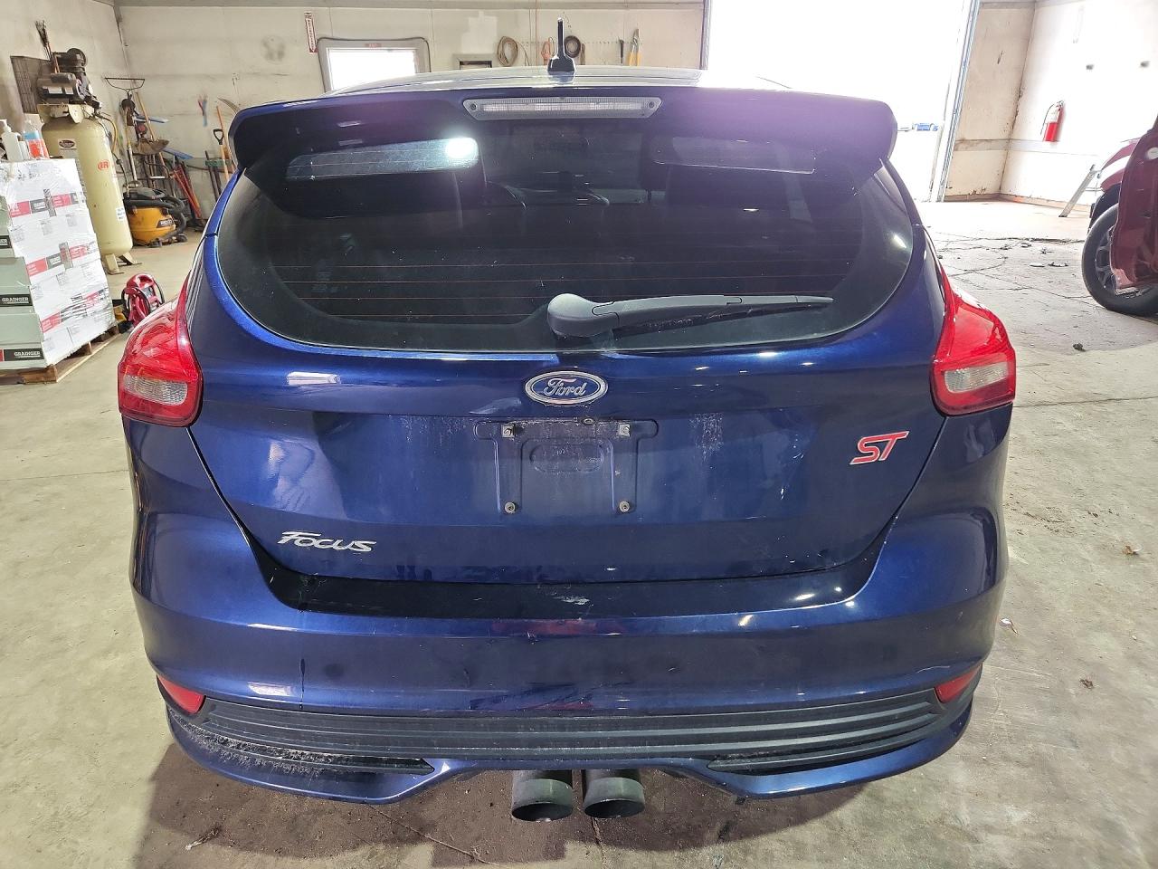 2017 FORD FOCUS ST photo 16