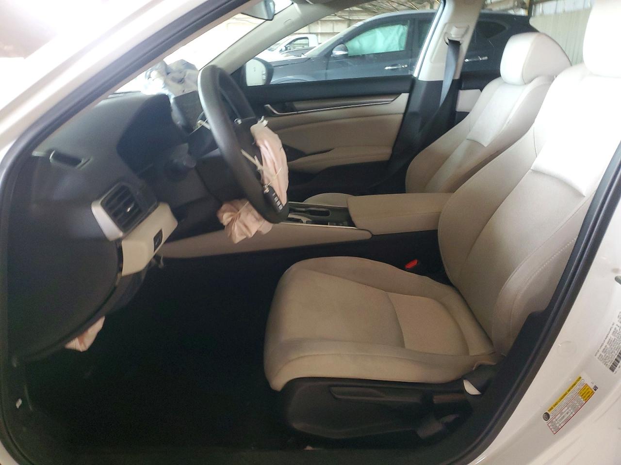 2020 HONDA ACCORD LX photo 7