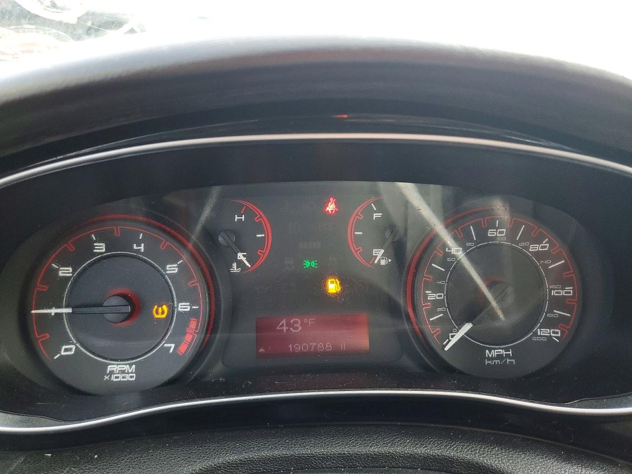 2013 DODGE DART SE photo 17