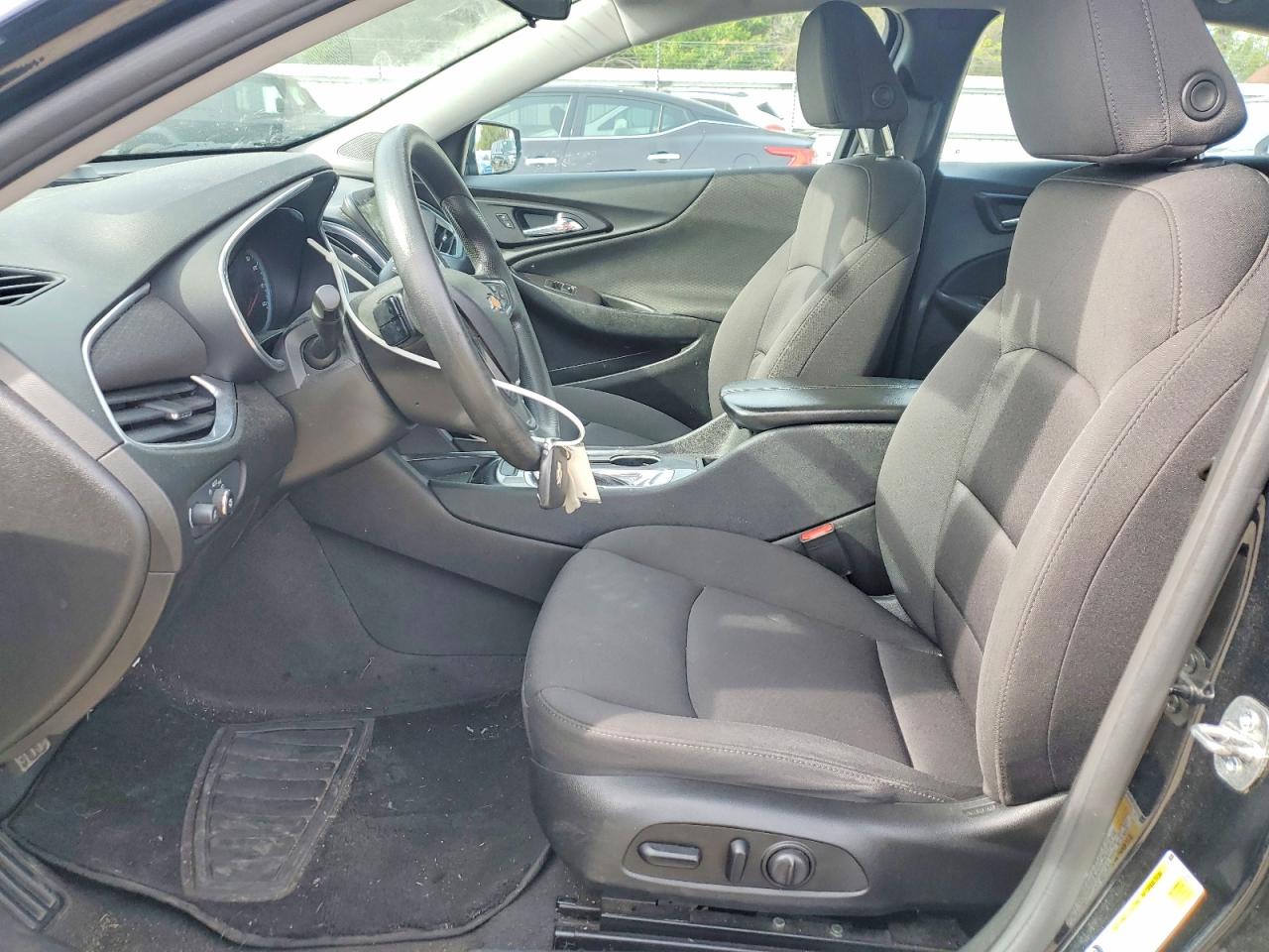 2021 CHEVROLET MALIBU LT photo 7